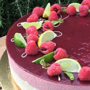 Entremet framboise, citron, insert citron vert basilic